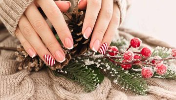 Candy cane nails: Το πιο γλυκό και γιορτινό μανικιούρ του χειμώνα