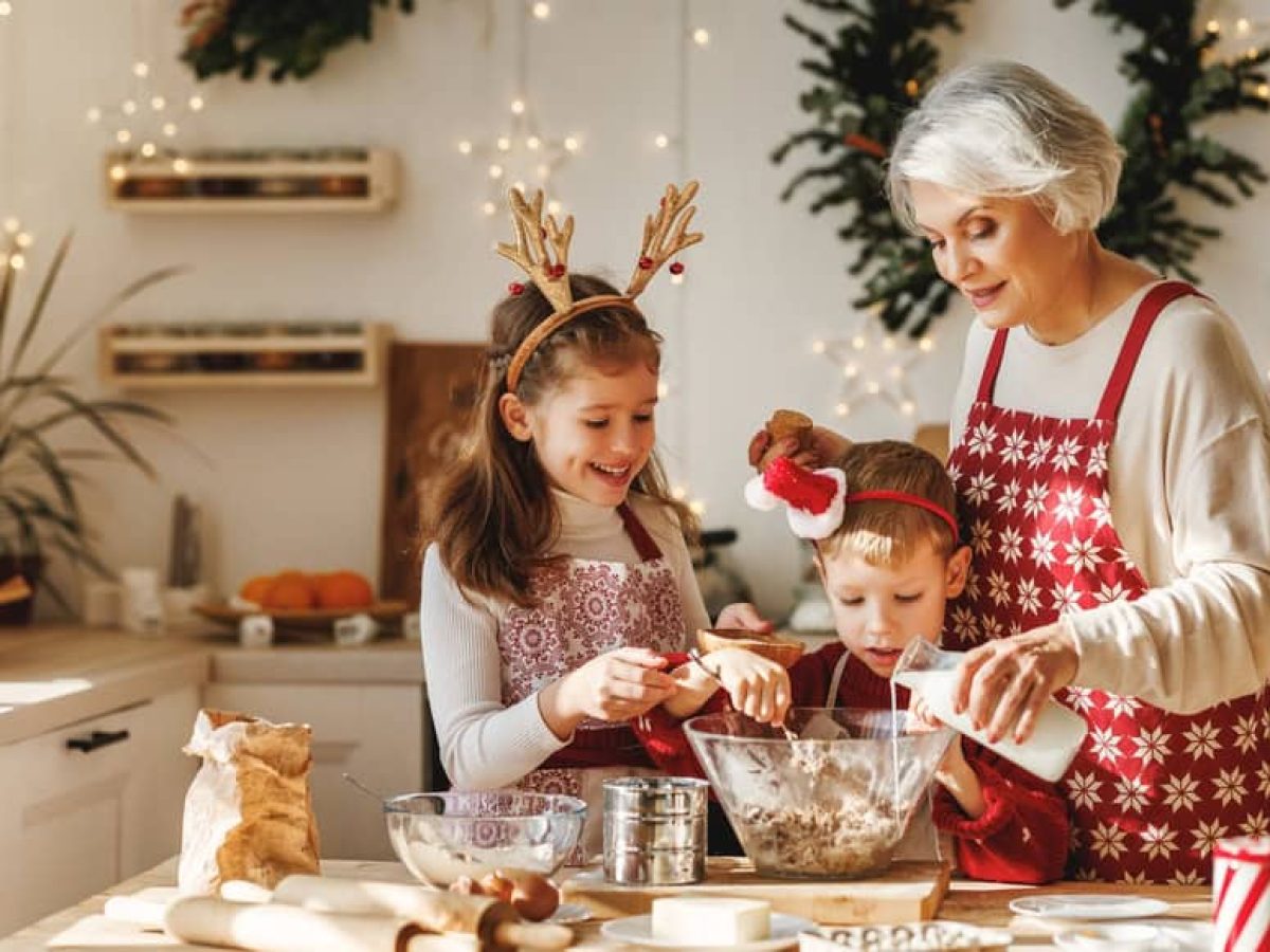 Γιατί οι γιαγιάδες λατρεύουν τόσο τα εγγονάκια τους;