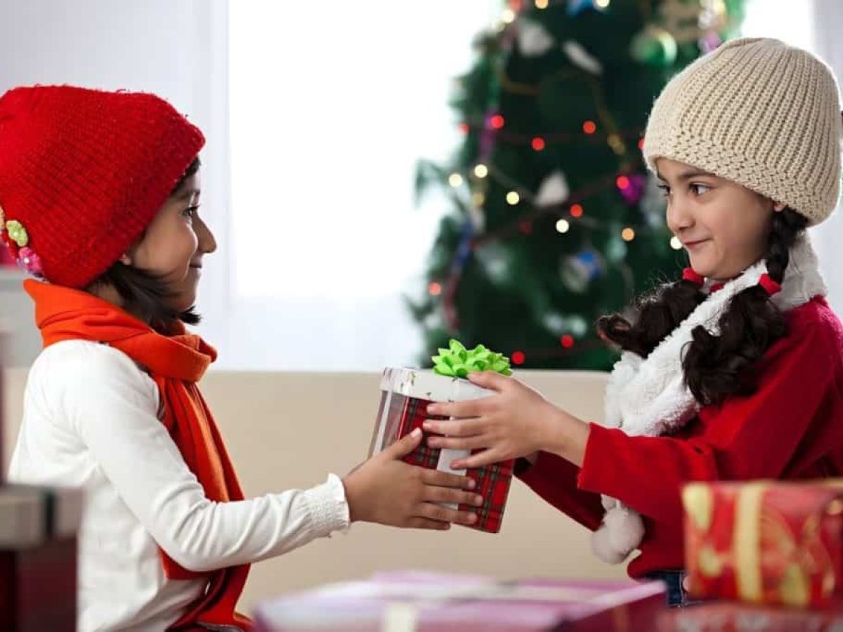 Πώς μπορούμε να μιλήσουμε στα παιδιά για το πραγματικό νόημα των Χριστουγέννων