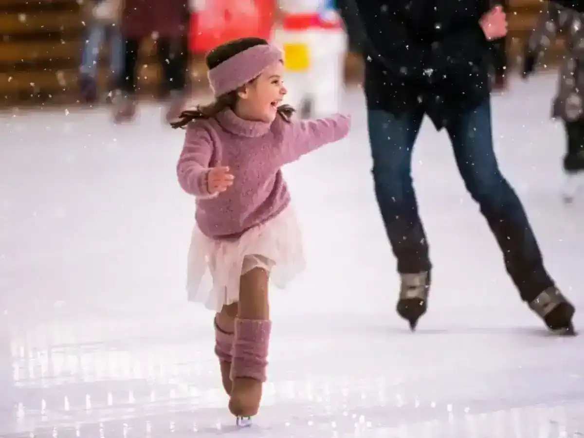 Πρωτοχρονιά με τα παιδιά: Οι ωραιότερες δωρεάν γιορτινές εκδηλώσεις για όλη την οικογένεια