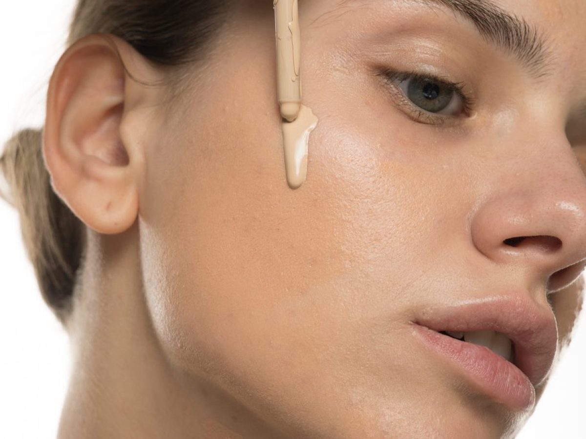 4 makeup trends που θα αποχαιρετίσουμε το 2026
