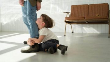 Tantrums: 8 ήρεμοι τρόποι για να χειριστείτε τα ξεσπάσματα των παιδιών