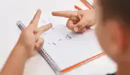 To-pedi-metrai-sta-dachtila