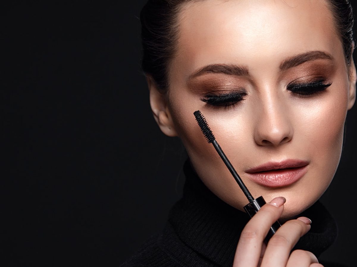 Αυτά είναι τα top makeup trends που θα κυριαρχήσουν φέτος