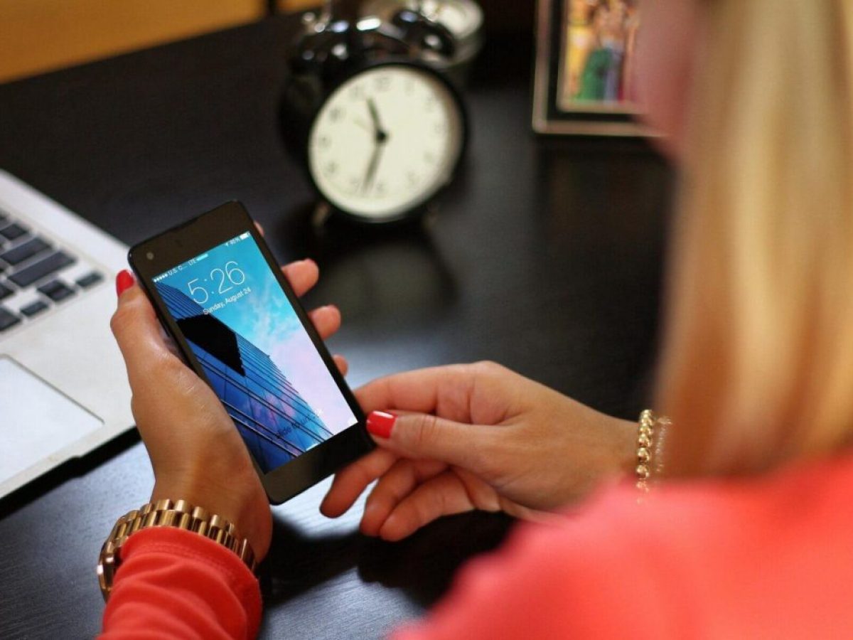 Χαρτζιλίκι μέσω IRIS: Τι ισχύει πραγματικά