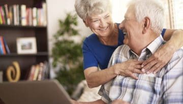 Checklist φροντίδας ηλικιωμένων γονέων: Ολοκληρωμένος Οδηγός για Υγεία, Νομικά & Οικονομικά