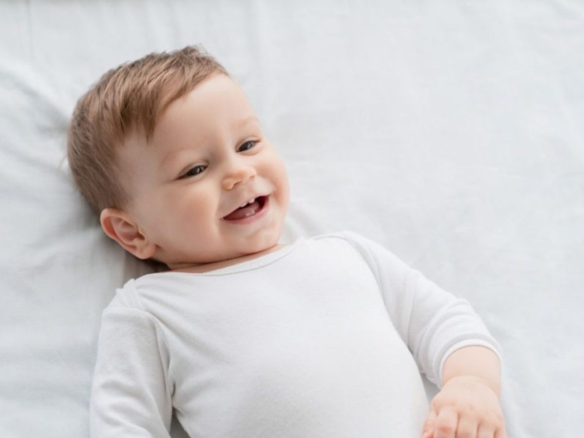 Δόντια Μωρού Και Μπούκωμα: Πώς Συνδέονται