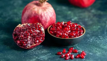 Γιατί σπάμε ρόδι την Πρωτοχρονιά;