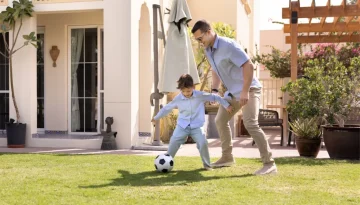 «Μήπως είμαι τέρας;»: Η viral εξομολόγηση ενός μπαμπά άνοιξε μεγάλη συζήτηση για την πατρότητα