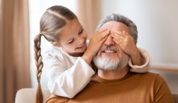 oria-me-pappoudes-ke-giagiades