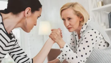 Πεθερά vs Νύφη: Πού έχει τις ρίζες του αυτό το διαχρονικό… El Clasico;