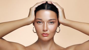 Πώς θα κάνετε slick-back χτενίσματα χωρίς να ταλαιπωρείτε τα μαλλιά σας