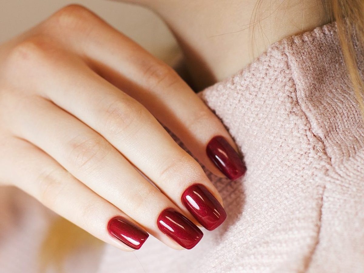 Το κόκκινο χρώμα θα κυριαρχήσει στο μανικιούρ του 2026