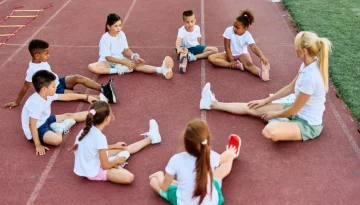 Βάλε την άσκηση στη ζωή του παιδιού χωρίς πίεση: Ένας οδηγός για κάθε ηλικία