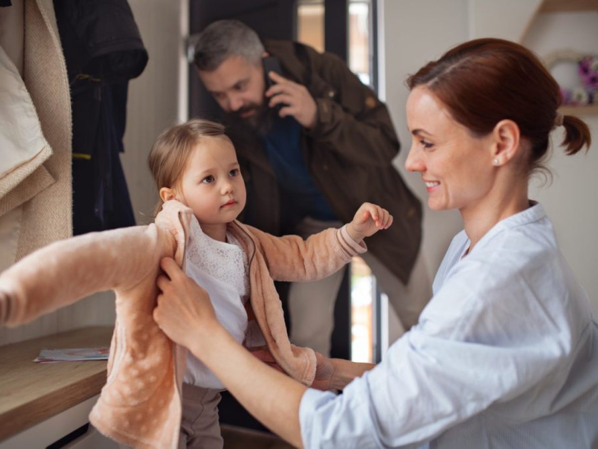 «Ζακέτα να πάρεις»- Γιατί το παιδί αρνείται να βάλει μπουφάν το χειμώνα;
