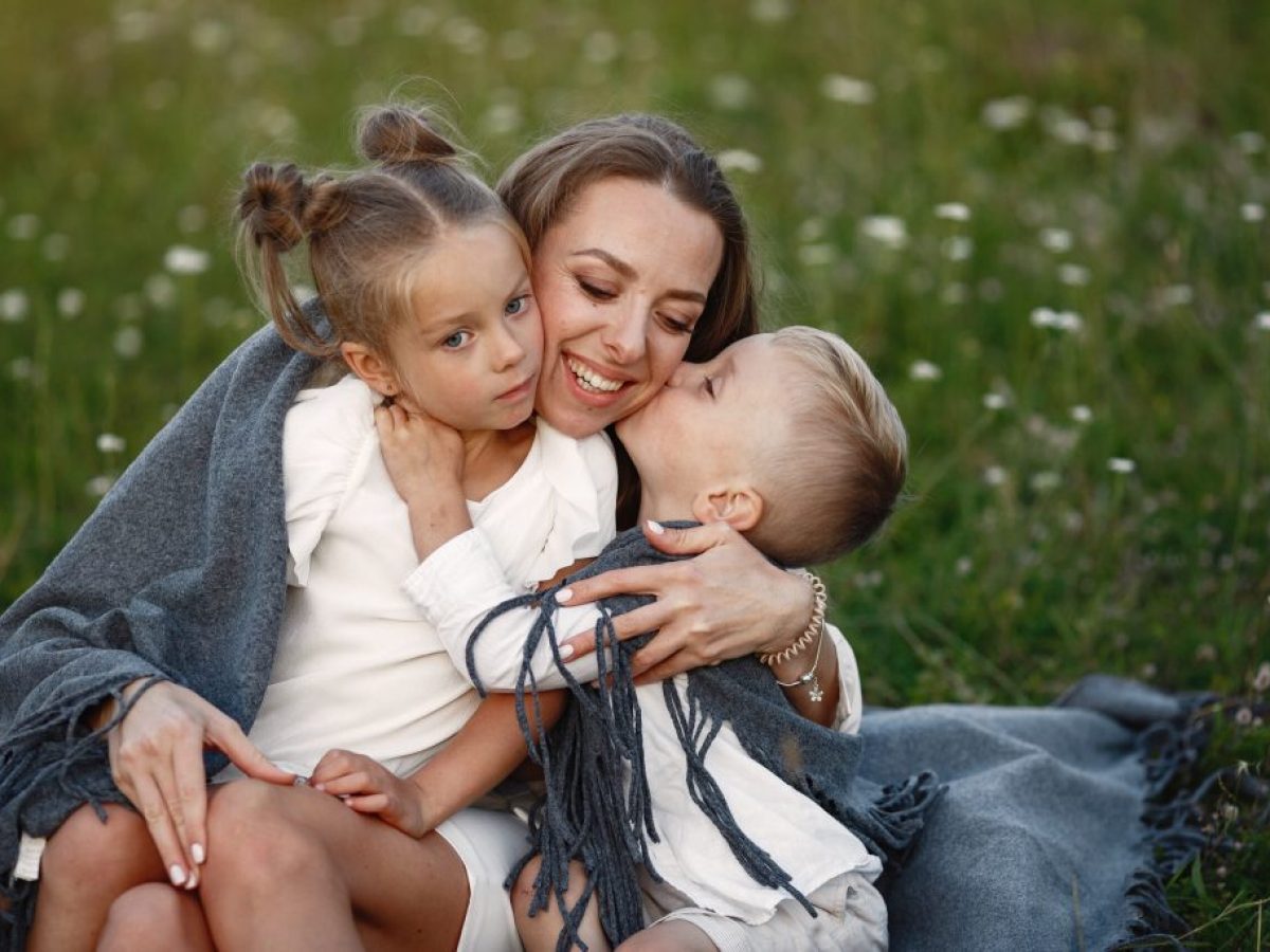 Αδέρφια και τσακωμοί: Πώς να μειώσετε τις συγκρούσεις μεταξύ των παιδιών