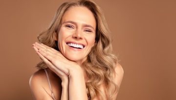 7 χρυσοί skincare κανόνες από την αγαπημένη αισθητικό των stars