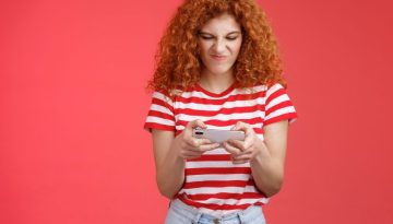 Kίνημα της αποσύνδεσης: Νέοι λένε όχι στα smartphones