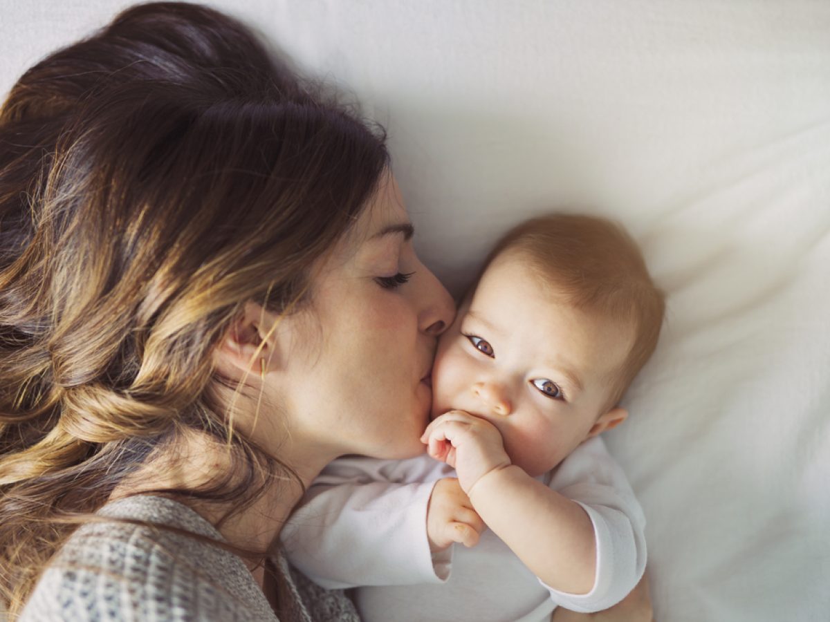 Nέα μαμά: Η αϋπνία σας εξαντλεί; Αντιμετωπίστε την άμεσα