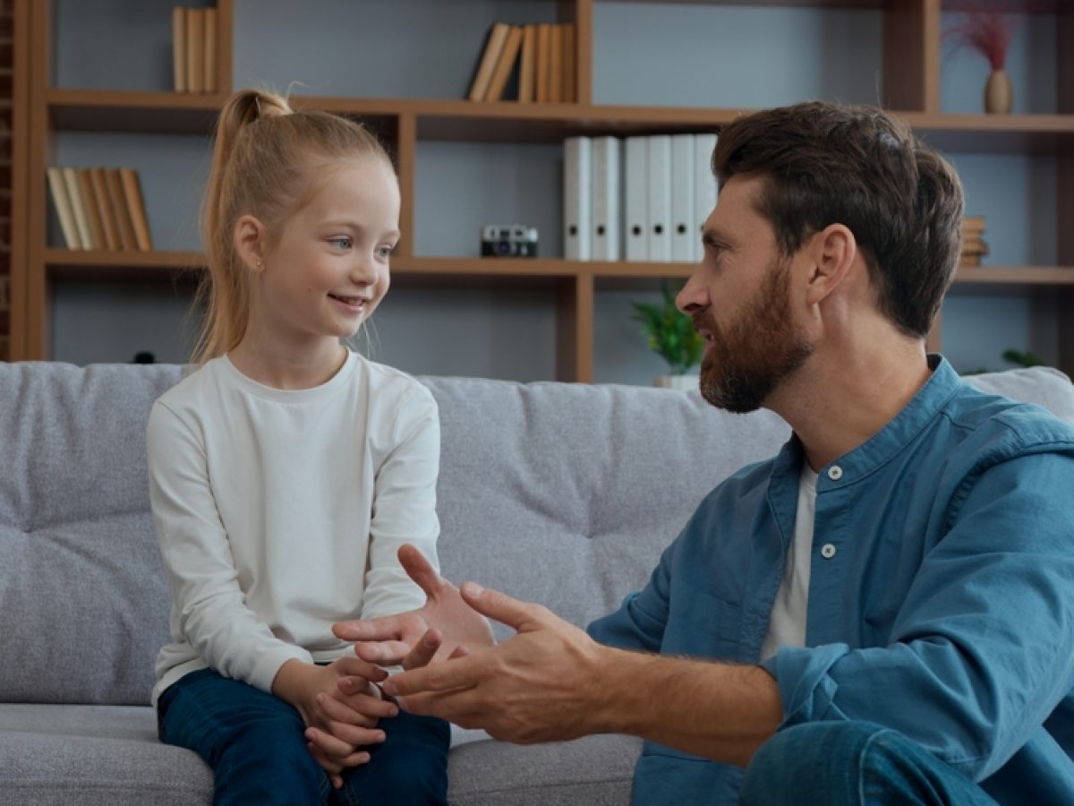Παιδιά: Ρωτήστε τα & ακούστε τα πραγματικά- Kάθε «γιατί» μας, μετράει