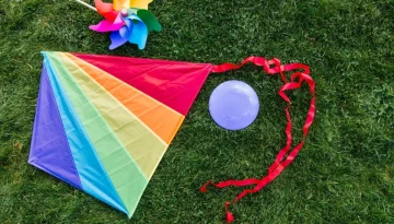 Φτιάξτε τον πιο τέλειο χαρταετό εύκολα και γρήγορα: Με 4 απλά βήματα