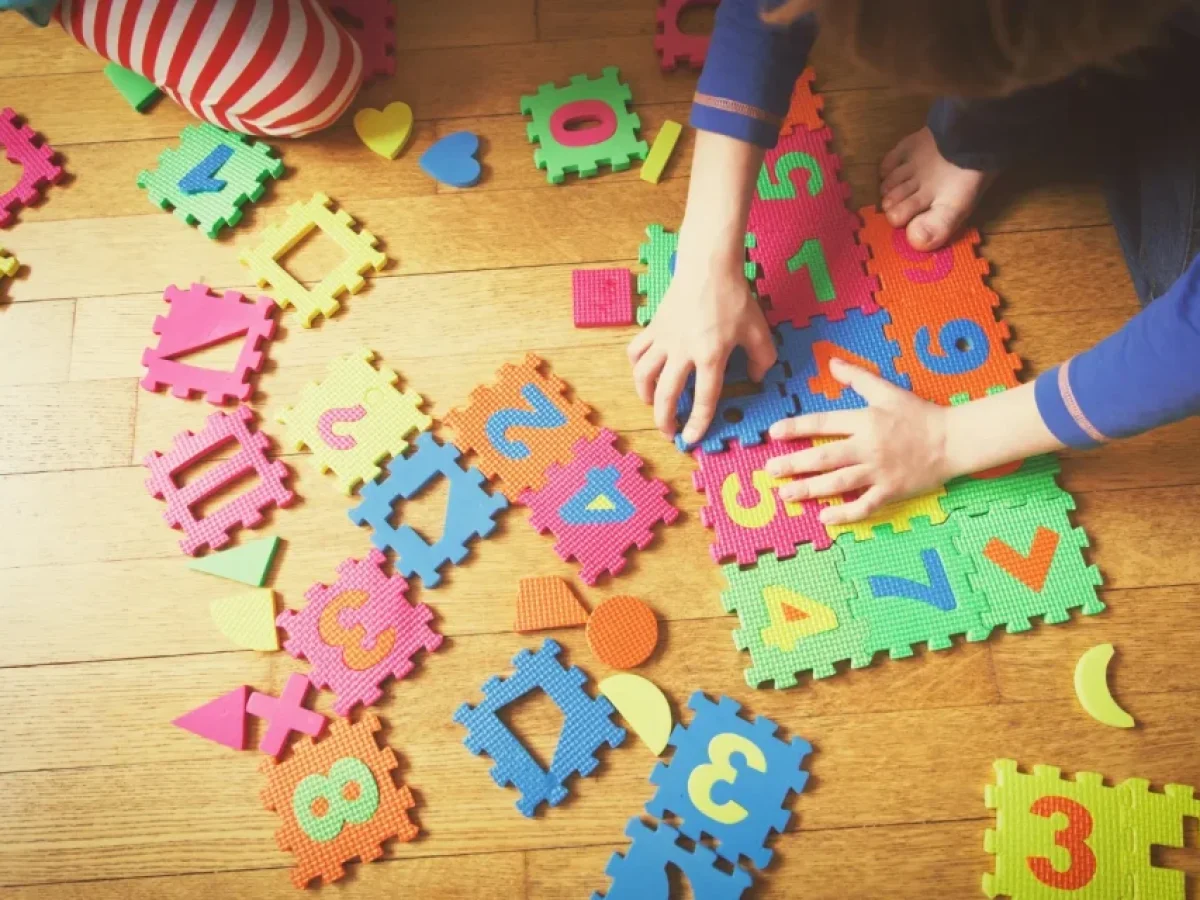 Μαθαίνουμε τους αριθμούς παίζοντας: 7 διασκεδαστικές ιδέες για παιδιά