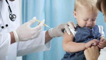 Ο Τραμπ «κόβει» 7 παιδικά εμβόλια