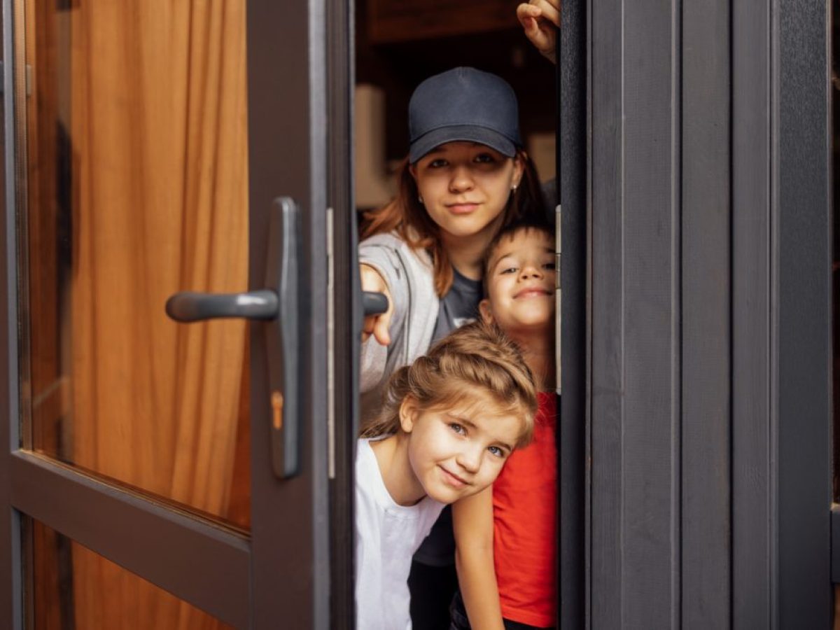 Παραπονιέστε ότι τα παιδιά δεν ακούν, αλλά ξέρατε ότι κρυφακούν μια χαρά;