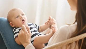 Πότε τα μωρά μαθαίνουν να αναγνωρίζουν το όνομά τους;