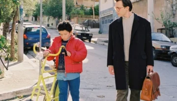 «Το καναρινί ποδήλατο»: Μία ταινία που αξίζει να γίνει μάθημα στο σχολείο