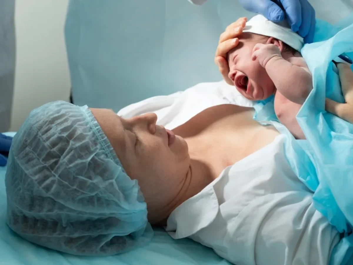 Το συγκλονιστικό σχεδιάγραμμα που δείχνει γιατί η καισαρική δεν είναι ο «εύκολος δρόμος»