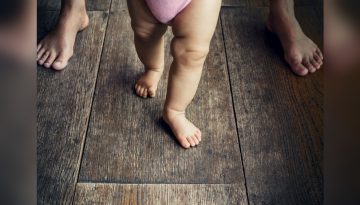 Σε Ποια Ηλικία Αρχίζουν Να Περπατάνε Τα Παιδιά; Οδηγός Ανάπτυξης