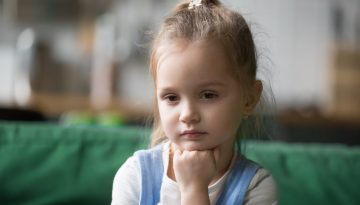 «Βαριέμαι»: Τι πραγματικά προσπαθεί να μας πει το παιδί