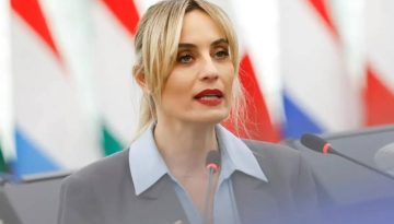 3.500 παιδιά τον μήνα θύματα κακοποίησης online – Σοκ από τα στοιχεία της Ελεονώρας Μελέτη