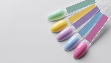 4+1 φανταστικά nail colors για την άνοιξη που αξίζει να υιοθετήσετε