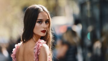 Milan Fashion Week: Οι top αποχρώσεις στα lip looks των fashionistas στις street style εμφανίσεις τους