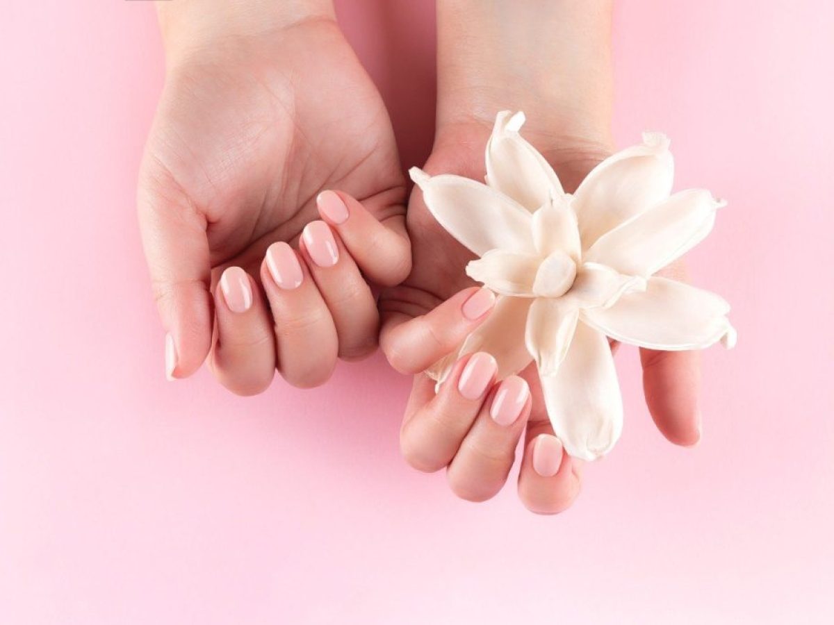 Pale pink ballet slipper nails: Το μίνιμαλ μανικιούρ που θα υιοθετήσουμε σίγουρα
