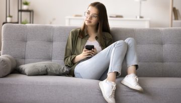 Smartphones: Πώς συνδέονται με εφηβικές διατροφικές διαταραχές;
