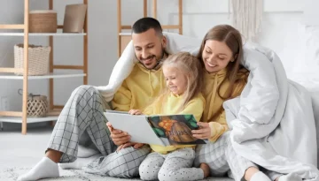 Soft ή gentle parenting; Η διαφορά που αλλάζει τα πάντα στην ανατροφή