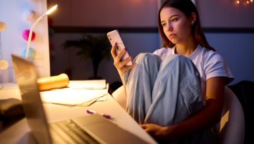 Εφηβεία: Οι «δημοφιλείς» μαθητές και η δύναμη των social media