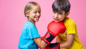 Η μαγική φράση που σταματά τους καβγάδες των παιδιών