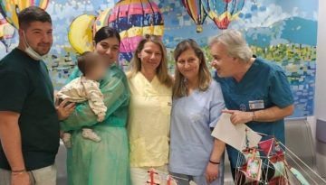«Η ζωή νίκησε τον θάνατο» – Βγήκε από τη ΜΕΘ το μωρό από τη Ζάκυνθο που είχε προσβληθεί από μηνιγγίτιδα