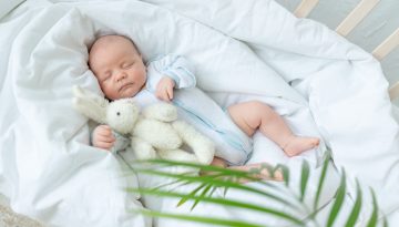 Ύπνος: Γιατί τα μωρά ξυπνούν τη νύχτα; Τι είναι φυσιολογικό τους πρώτους μήνες