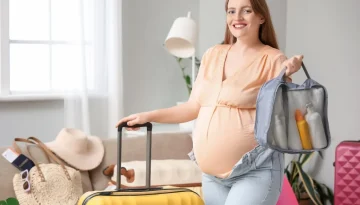 Είσαι έγκυος και ετοιμάζεις απόδραση; Πώς θα ταξιδέψεις με ασφάλεια και άνεση