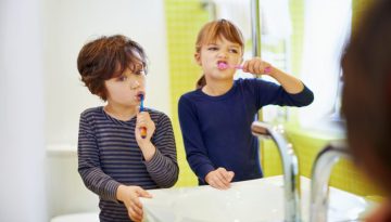 Παγκόσμια Ημέρα Στοματικής Υγείας: Βασικές συμβουλές για γονείς και παιδιά