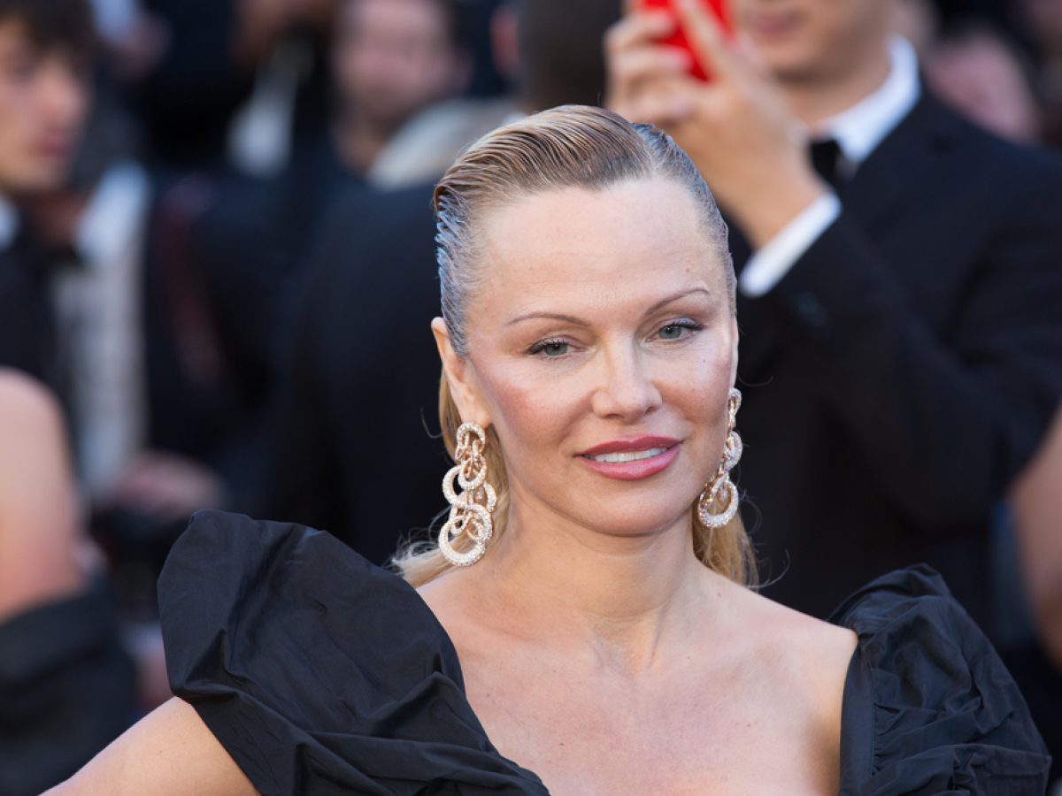 Πάμελα Άντερσον: Πώς είναι η τέλεια self-care ημέρα για εκείνη