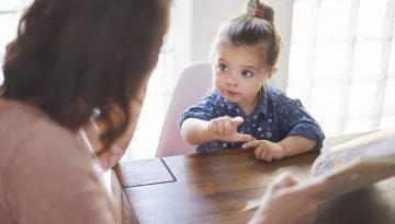 Παιδί και άρνηση babysitter: 9 αποδεδειγμένες λύσεις