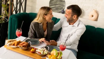 Πώς 8 απλές φράσεις επηρεάζουν ποιους ανθρώπους προσελκύεις