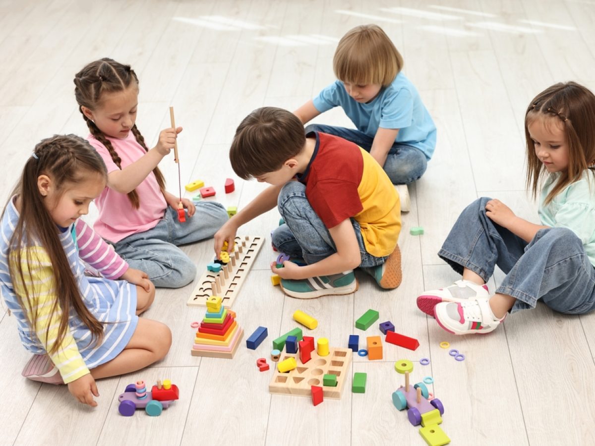 Συνεργασία: Πότε παίζουν πιο καλά τα παιδιά μεταξύ τους;