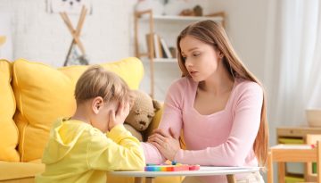 Τα παιδιά μαθαίνουν τα συναισθήματα μέσα από τις ερωτήσεις μας